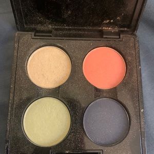 MAC Fafi 2 Eyeshadow Palette